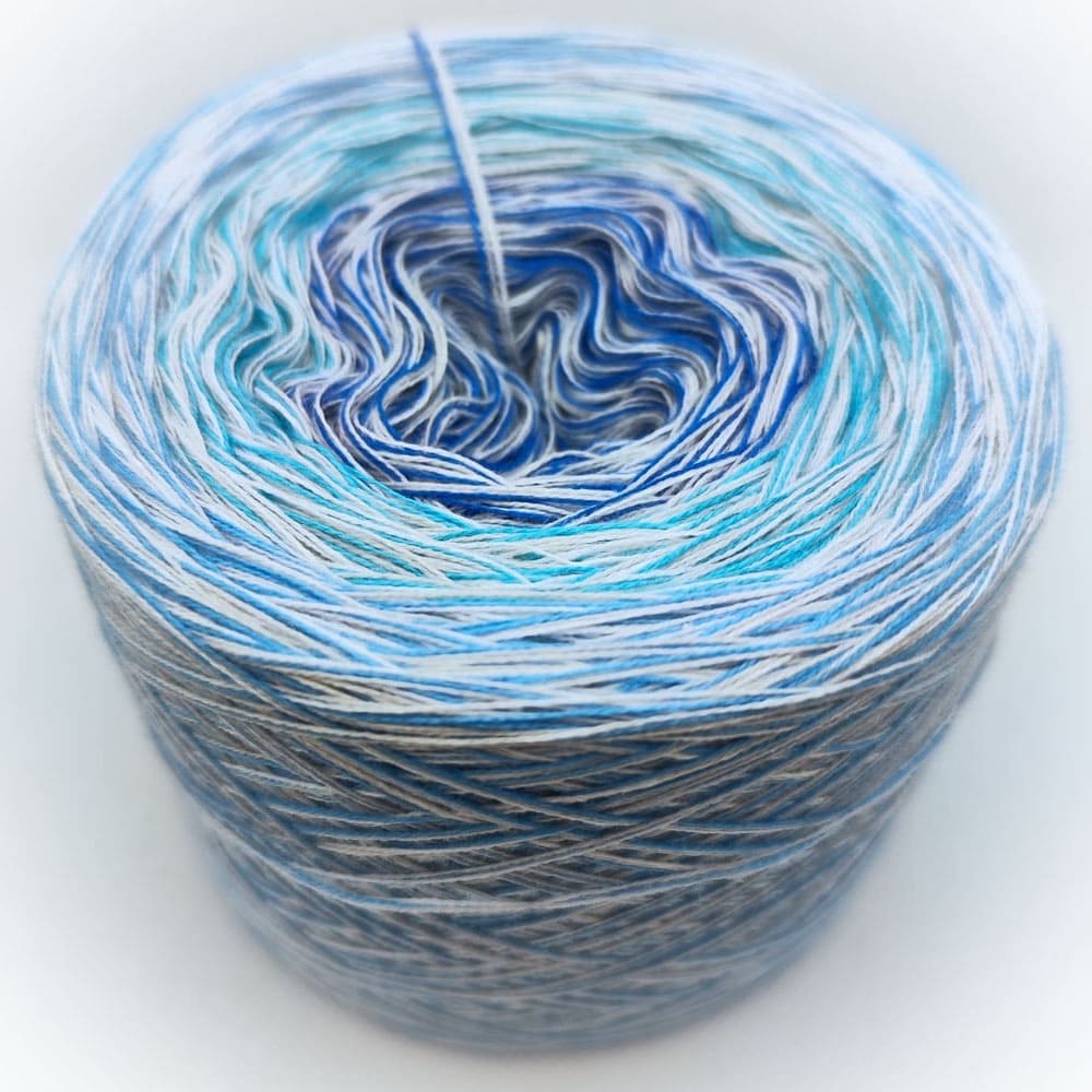 Farbverlaufsgarn - Schneekönigin 2 Farbverlaufsgarn - Schneekönigin – Bild 2
